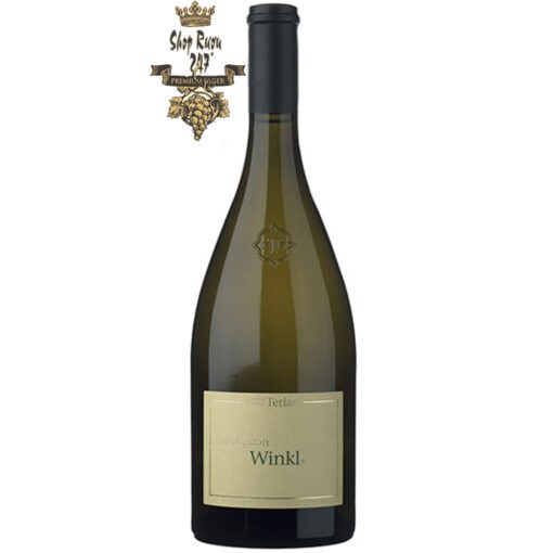Winkl Sauvignon Blanc khi nhìn sẽ thấy có màu vàng rực rỡ với sắc xanh lá cây. Rượu mang hương từ quả chín như mơ, quýt, và chanh leo kết hợp với hương vị của cây cơm cháy