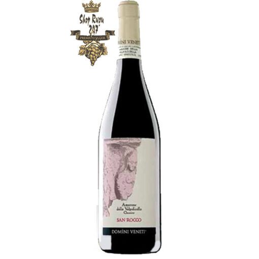 Rượu Castelrotto Mazzurega Monte San Rocco Villa có nồng độ khá cao 17% khi nhìn sẽ thấy có màu đỏ ngọc hồng lựu đậm sâu