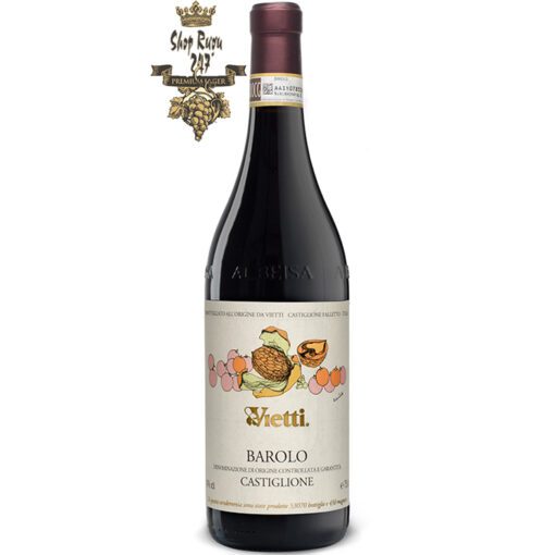 Vietti Barolo Castiglione khi nhìn sẽ thấy có màu đỏ ruby rực rỡ .Rượu mang hương thơm nổi bật của đất, ca cao và mùi hoa quả chín mọng màu đen