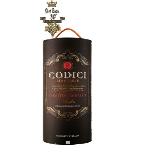 Rượu Vang Bịch Ý Codici 3L có màu tím đỏ sậm sắc nét, thể hiện rõ cá tính là dòng rượu vang đỏ mạnh mẽ
