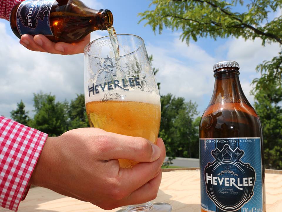 Bia Heverlee vàng 4,8% 330 ml