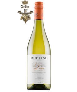 Ruffino Libaio Chardonnay Màu sắc: Vàng rơm nhạt Hương thơm: Hương thơm từ hoa trắng một cách tinh tế của cây sơn trà, trái táo.