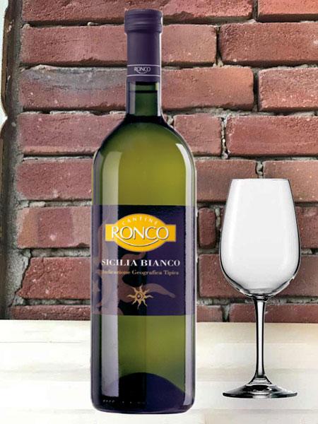 Rượu vang Ý Ronco Sicilia IGT 1L white là một trong những sản phẩm của nhà sản xuất Gruppo Cevico Soc, rượu có màu sắc vàng chanh