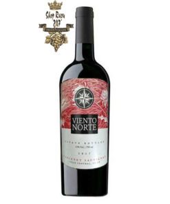 Rượu Vang Đỏ Viento Norte Cabernet Sauvignon có mầu đỏ đậm đặc. Hương vị thơm ngon kết hợp giữa trái cây chín đỏ cùng hương vị của dâu tây