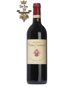 Rượu Vang Pháp Đỏ Chateau Fleur Cardinale có màu đỏ sâu đậm. Hương thơm là sự kết hợp của quả chín mọng hòa quyện với hương hoa