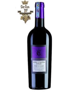 Rượu Vang Ý Đỏ Nero D Avola Syrah Terre Siciliane có mầu đỏ ruby ánh tím. Hương thơm ngào ngạt và phức hợp của hoa violet