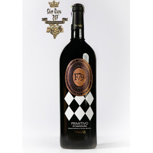 Rượu Vang Ý Đỏ F79 Primitivo di Manduria được làm ra để vinh danh người con gái Francesca Tinazzi của Andrea Tinazzi. F79 là viết tắt của năm sinh và chữ cái đầu tiên trong tên của bà.