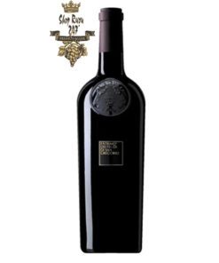 Rượu Vang Đỏ Patrimo Irpinia Campania Rosso Grape Merlot có mầu đỏ hồng. Hương thơm nổi bật của hương mứt, quả nhỏ mầu đỏ, đen, quả tuyết tùng,
