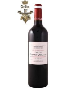 Rượu Vang Đỏ Chateau Laplagne Puisseguin Saint Emilion có màu đỏ ruby đậm. Hương thơm quyến rũ của các mùi thơm như nho đen, anh đào đen