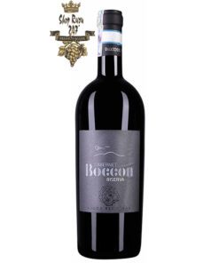 Rượu Vang Ý Boccon Cabernet Riserva có mầu ruby đỏ đậm sâu. Hương thơm quyến rũ của mận chín, nho đen, phúc bồn tử và hương nấm.