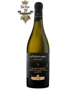 Rượu Vang Ý Trắng Le vigne di Sammarco Nottetempo 100 barrique Chardonnay Salento có màu vàng rơm đẹp mắt. Hương thơm nồng nàn của các loại trái cây