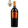 Rượu Vang Ý Torrid Oro DOC Negroamaro có màu đỏ hồng đậm mãnh liệt. Nó là một loại rượu vang quyến rũ và hài hòa với sự kết hợp của hương thơm từ trái cây