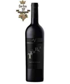 Rượu Vang Chile Viento Terral Ensamblaje Premium San Vicente có mầu đỏ ruby đậm. Hương thơm của trái cây chín