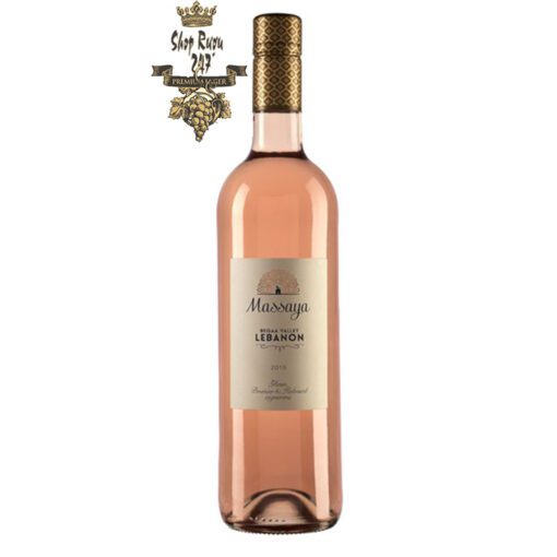 Rượu vang hồng Li Băng Massaya Rose 2019 có màu sắc dâu tây tuyệt đẹp với hương thơm của quả mâm xôi, trái cây đá