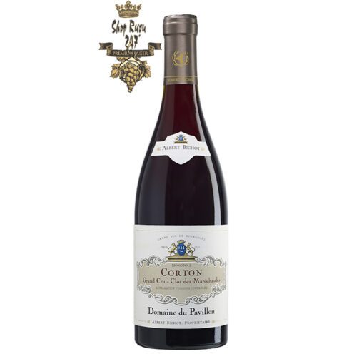 Rượu Vang Đỏ Albert Bichot Corton Grand Cru Clos des Marechaudes Monopole Domaine du Pavillon có mầu đỏ đẹp mắt