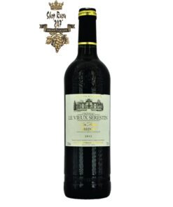 Rượu Vang Đỏ Chateau Le Vieux Serestin Medoc Cru Artisan 2012 có mầu đỏ ruby đẹp mắt. Hương vị của quả anh đào, phúc bồn tử, dâu tây
