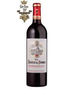 Rượu Vang Pháp Chateau Des Combes có màu đỏ ánh tím rực rỡ . Hương thơm phức hợp của các loại trái cây và gỗ sồi tạo nên một hương vị đặc biệt