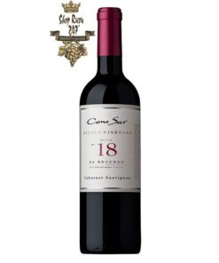 Rượu Vang Đỏ Cono Sur Single Vineyard Cabernet Sauvignon có mầu đỏ hồng ngọc hấp dẫn. Hương thơm mạnh mẽ của các loại trái cây mầu đỏ