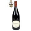 Rượu Vang Đỏ Domaine Joel Taluau Bourgueil có màu đỏ đẹp mắt. Hương thơm lan tỏa của các loại trái cây mầu đỏ, gỗ tuyết tùng, than chì