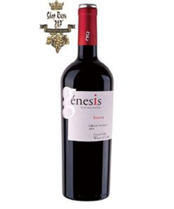 Rượu Vang Đỏ Genesis Reserva Cabernet Sauvignon có màu đỏ ruby đậm, với hương vị phức hợp của hoa quả chín đỏ như anh đào, dâu tây