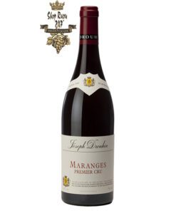 Rượu Vang Đỏ Pháp Joseph Drouhin Maranges Premier Cru có màu đỏ đẹp mắt. Hương thơm dữ dội của trái cây rừng như dâu tây