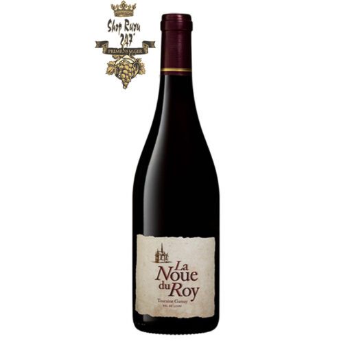 Rượu Vang Đỏ La Noue Du Roy Touraine Gamay có màu đỏ ruby sống động. Đây là một loại rượu trẻ trung và tươi mát