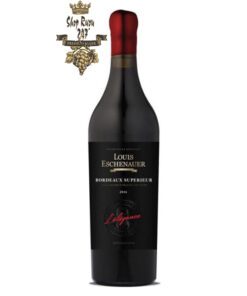 Rượu Vang Đỏ Louis Eschenauer Bordeaux Superieur Lelegance có mầu đỏ anh đào đẹp mắt. Nút chai được làm bằng nút xi