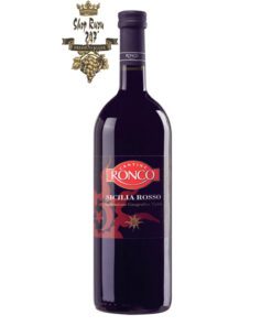 Rượu Vang Ý Đỏ Ronco Sicilia 1L IGT có mầu đỏ đậm ánh tím. Hương thơm lan tỏa cảu hoa violet cùng gợi ý của gia vị
