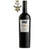 Vang Đỏ Tây Ban Nha Marques De Caceres MC có màu anh đào tối, rượu vang tỏa ra hương thơm của trái cây màu đỏ và đen
