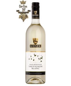 Rượu Vang Trắng Giesen Sauvignon Blanc có mầu vàng rơm. Một loại rượu vang có hương vị thơm ngon và tuyệt vời