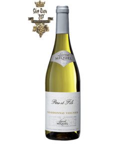 Rượu Vang Pháp Trắng Laurent Miquel Pere Et Fils Chardonnay Viognier có mầu vàng rơm tươi sáng. Loại rượu này được đặc trưng bởi hương thơm