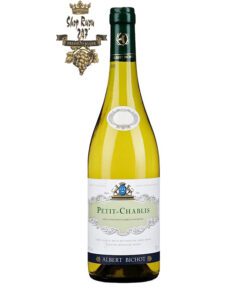 Rượu Vang Pháp Petit Chablis Chardonnay Albert Bichot có mầu vàng đẹp mắt. Hương thơm tươi mới của các loại hoa quả như táo, chanh.