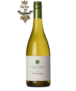 Rượu vang trắng Úc Vasse Felix Chardonnay có hương vị đậm đà với sự lên men những trái nho Chardonnay chín và quả mọng