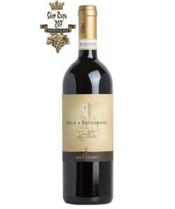 Rượu Vang Ý Đỏ Antinori Badia a Passignano Chianti Classico DOCG có màu đỏ ruby. Trên mũi nó thể hiện hương thơm của trái cây màu đỏ