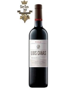 Rượu vang Luis Canas Reserva là chai rượu nổi tiếng ở đất nước này, với màu đỏ và hồng ngọc sáng. Đậm đà và thơm ngon, nốt hương trái chín đỏ