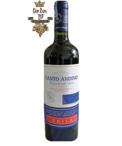 Rượu Vang Chile Canto Andino Reserva Cabernet Sauvignon có màu đỏ ruby ​​với phản xạ ánh tím. Trên mũi, nó đậm và cho thấy