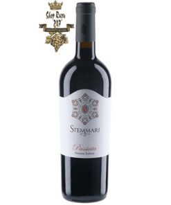 Loại rượu này đến từ tiền thưởng của vùng Sicily kỳ diệu. Nó là kết quả của sự kết hợp giữa hai giống nổi tiếng nhất Sicilia