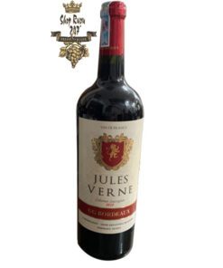 Rượu Vang Pháp Đỏ Jules Verne Cabernet Sauvignon có màu đỏ tươi. Mang hương thơm của các loại trái cây thơm ngon như anh đào, cherry