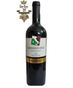 Vang Ý Đỏ Mondovino Rosso IGT có màu đỏ ngọc lựu trong sáng và vô cùng bắt mắt. Rượu mang phong cách thanh lịch
