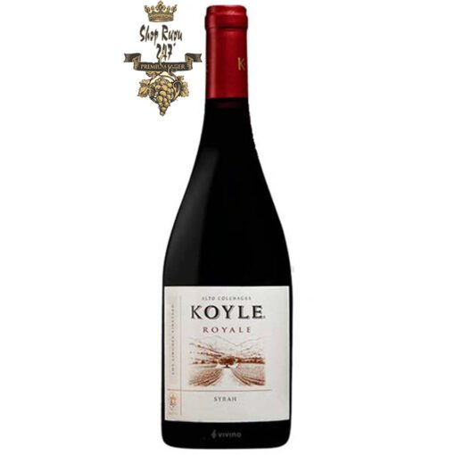 Rượu Vang Đỏ KOYLE ROYALE SYRAH có màu tím đậm của quả lý chua đen, mâm xôi, phúc bồn tử và vị khoáng