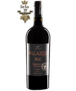 Rượu Vang PALAZZO No1 Primitivo Di Manduria có màu đỏ đậm sâu của Primitivo rất cuốn hút. Hương thơm của anh đào , nho đen