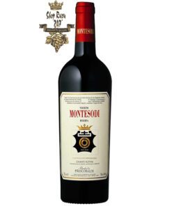 Rượu Vang Ý Nipozzano Montesodi Chianti Rufina có màu đỏ ruby ​​đậm với sắc tím, và đây chỉ là một phần mở đầu cho nồng độ