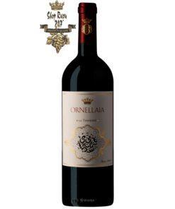 Rượu Vang Đỏ Ý Ornellaia La Tensione là sự pha trộn Super Tuscan của các giống Bordeaux, Ornellaia luôn là một ví dụ được đánh giá cao