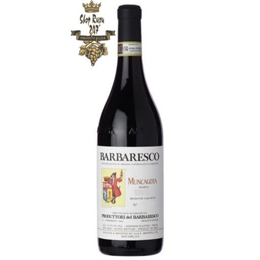 Rượu Vang Produttori Del Barbaresco Muncagota thể hiện tuyệt đẹp trong mùa cổ điển đầy nắng và ấm áp này, tạo ra một loại rượu với hương trái cây