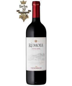 Rượu Vang Đỏ Remole Toscana Rosso có màu đỏ tím tuyệt đẹp. Hương thơm rất dễ chịu, với gợi ý của các loại trái cây mọng đỏ và đen