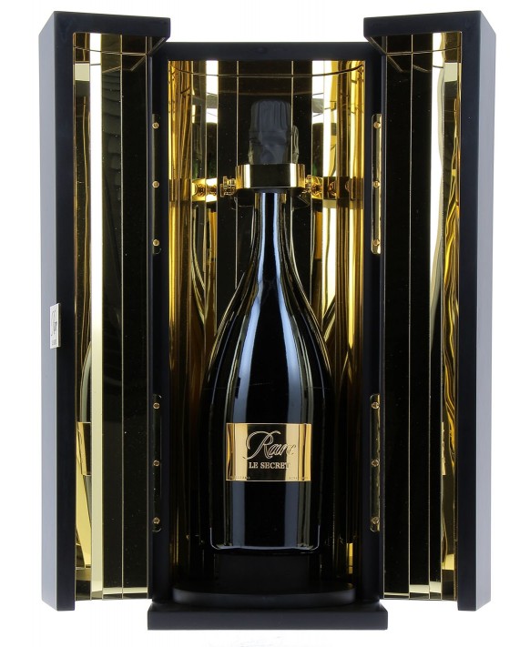Rượu Champagne Rare Le Secret 1.5L có tính cách mạnh mẽ, nhưng sự hài hòa của chúng đều nằm ở sự tinh t