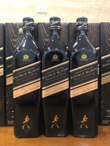 Shopruou247_hinh_anh_Ruou Johnnie Walker Double Black 700ml Nhat Ban 3