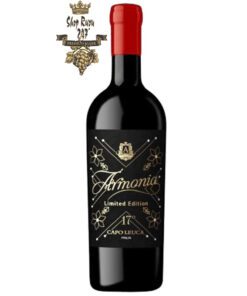 Rượu Vang Armonia Mottura Limited Editon 17% có màu đỏ đậm với phản xạ ánh tím tuyệt đẹp khi ở trên ly. Hương thơm tỏa ra ngào ngạt