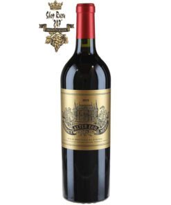 Rượu Vang Pháp Alter Ego de Château Palmer Margaux mang một màu đỏ đậm ánh tím quyến rũ và không kém phần thanh lịch
