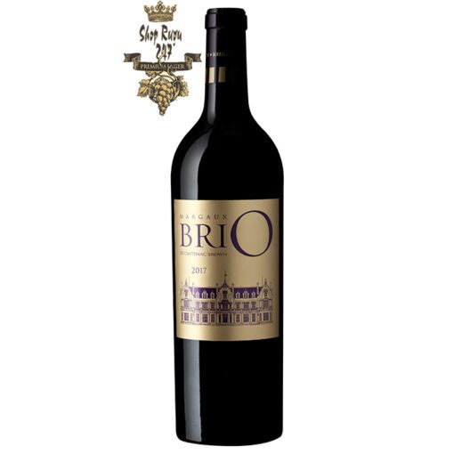 Rượu Vang BriO de Cantenac Brown Margaux có màu đỏ đậm sâu với màu hồng ngọc thể hiện sự thanh lịch và quyến rũ